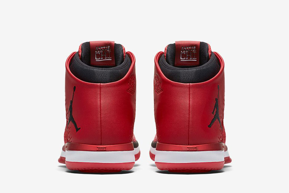 Nike Air Jordan 31 XXXIのニューカラー Chicago が11/5に発売予定【直 