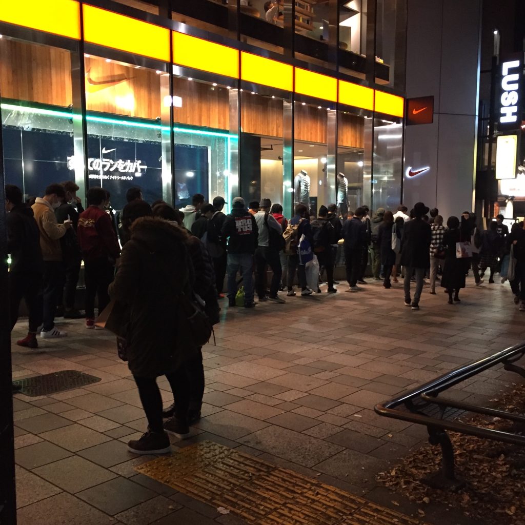 nike-air-jordan-1-retro-high-og-black-toe-555088-125-release-20161105