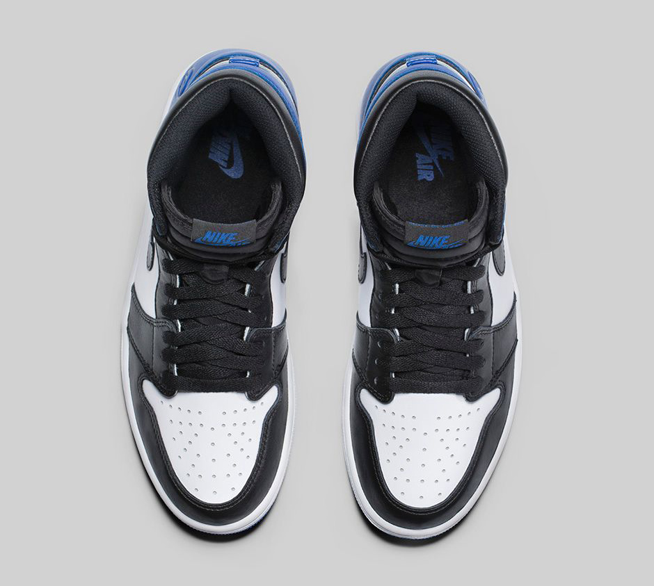 nike-air-jordan-1-bred-fragment-design-type-mobile-battery-key-holder