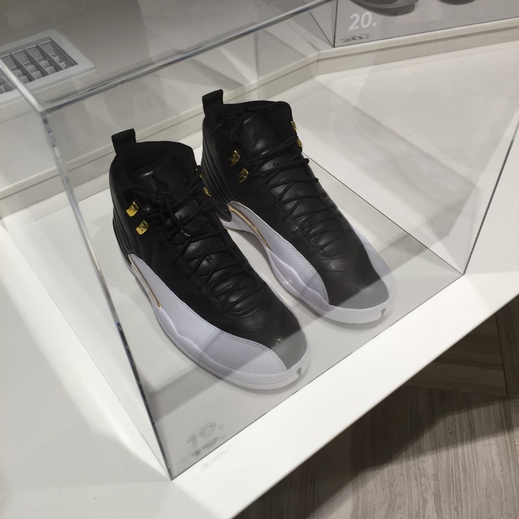 king-masa-shoceseum-at-barneys-new-york-shinjuku-review