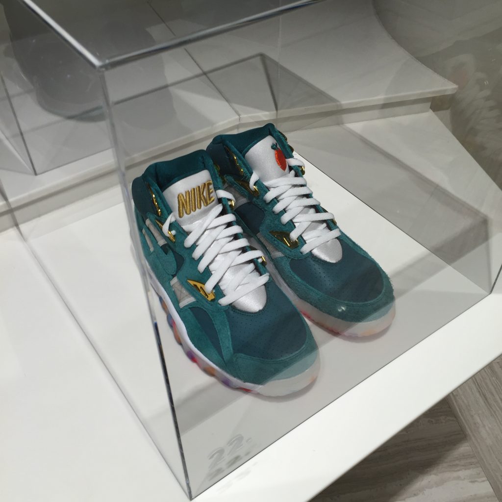 king-masa-shoceseum-at-barneys-new-york-shinjuku-review