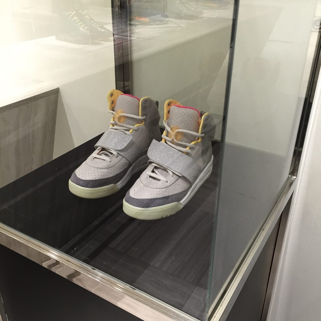 king-masa-shoceseum-at-barneys-new-york-shinjuku-review