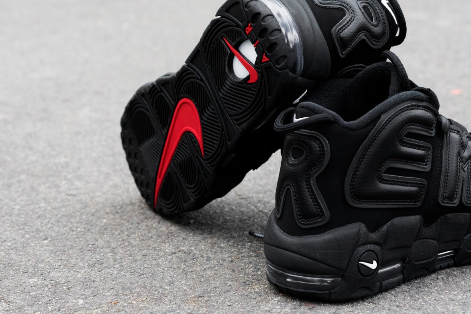 supreme-nike-air-more-uptempo-release-20170429-black