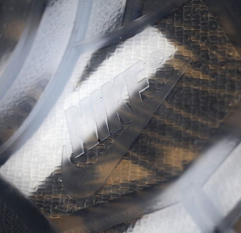 nike-air-jordan-1-wings-metallic-gold-release-19400-pairs