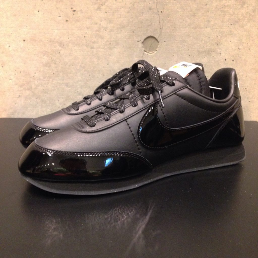 BLACK COMME des GARCONS × NIKE NIGHT TRACKが4/14に国内発売予定 