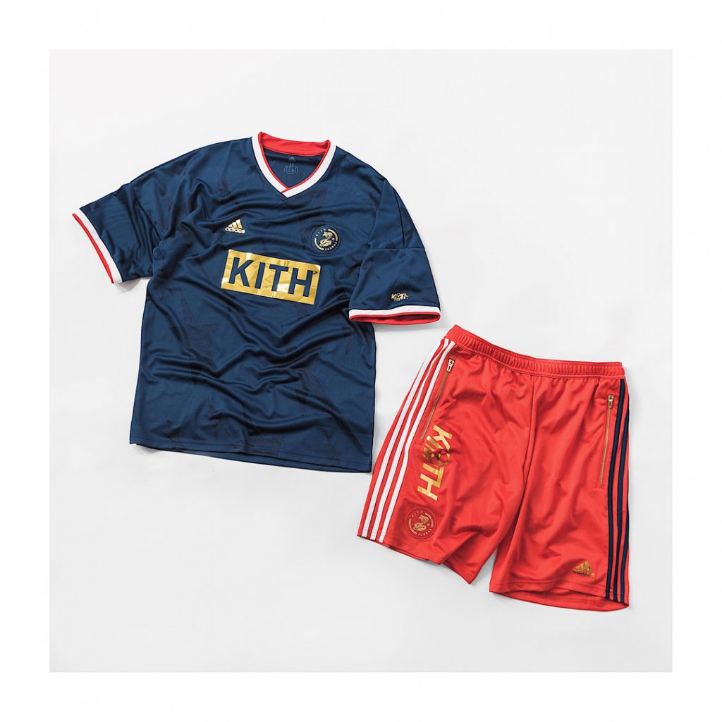 Kith adidas サッカーシャツ ゴールド | skisharp.com