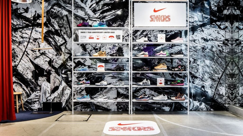 nike-snkrs-one-year-anniversary-20190320
