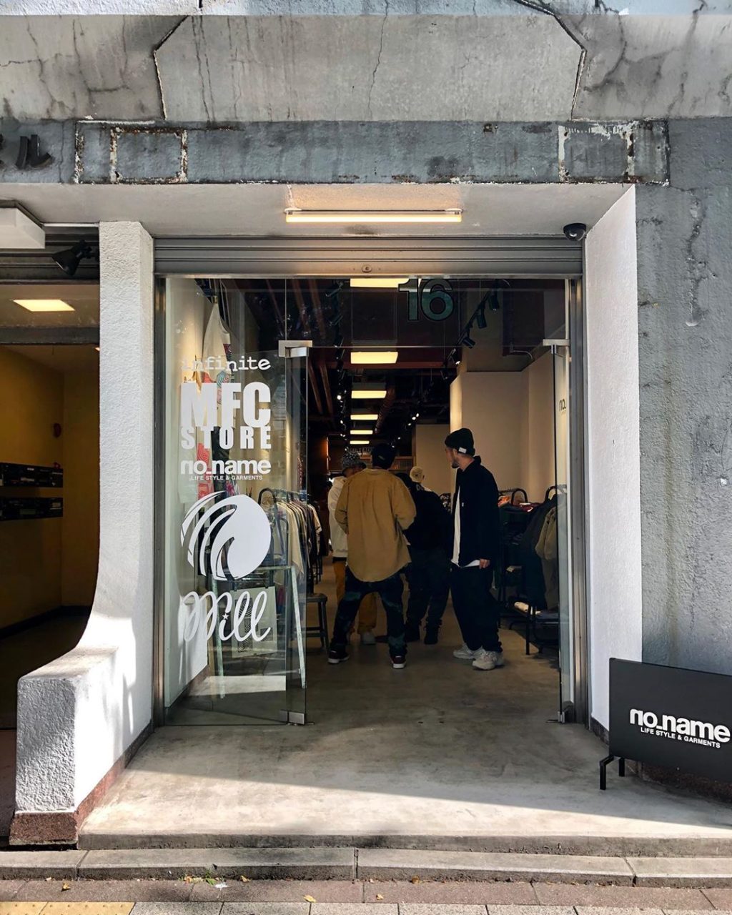 the-cave-market-open-20191102-at-harajuku