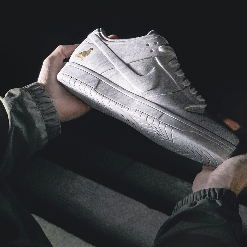 staple-nike-sb-dunk-low-marble-pigeon-present-campaign