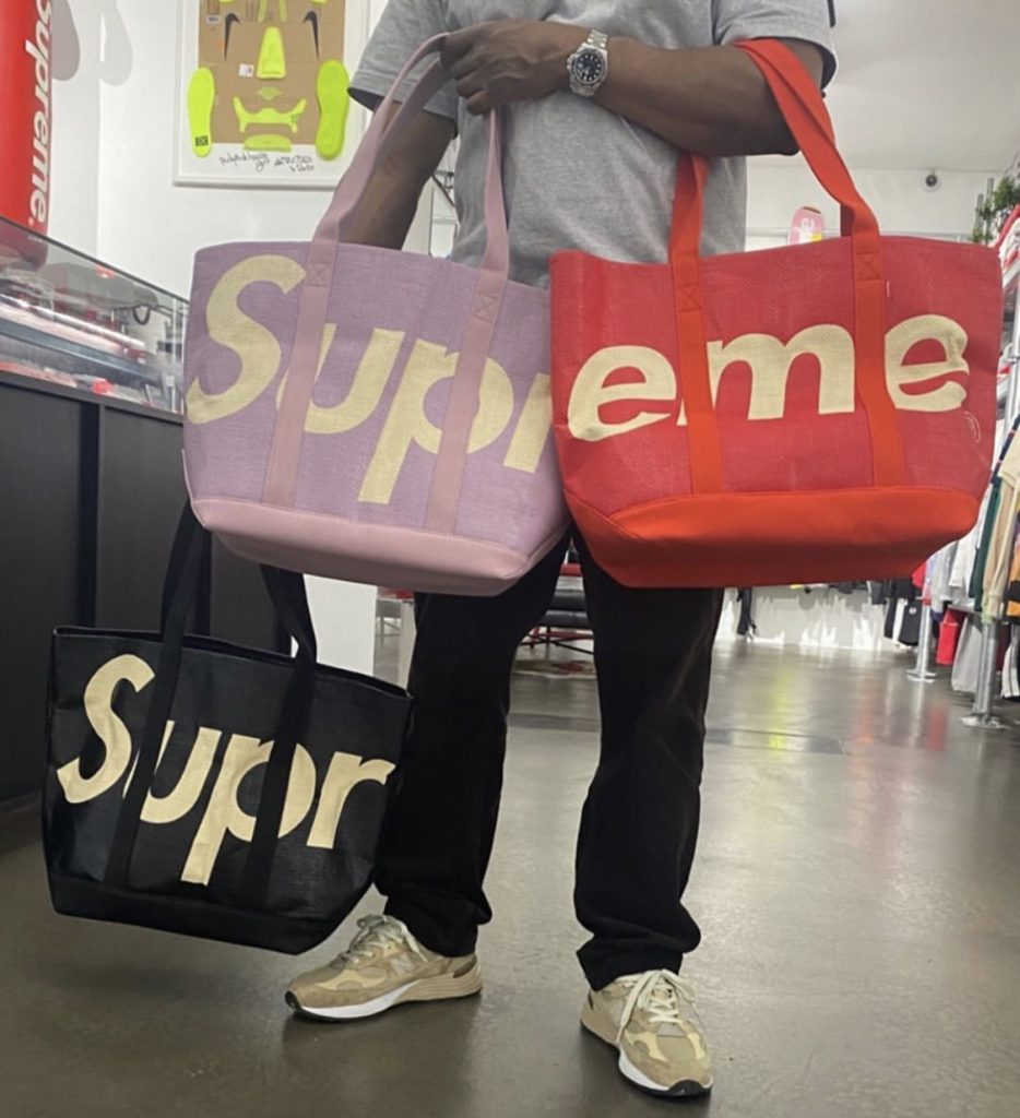 Supreme 公式通販サイトで6月27日 Week18に発売予定の新作アイテム【トートバッグなど】