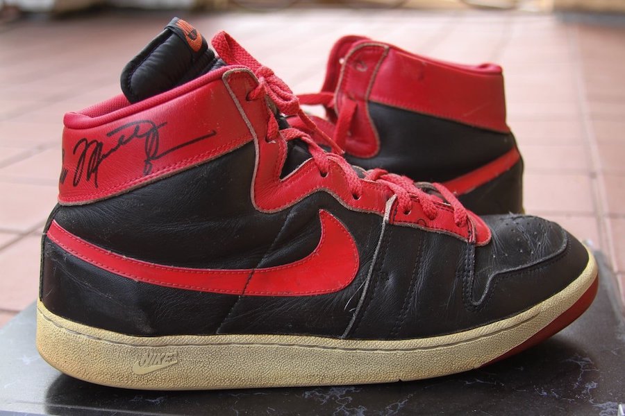 nike-air-ship-og-banned-1984
