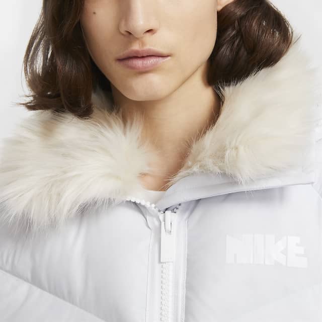 sacai-nike-apparel-2020-holiday-collection-release-20201024