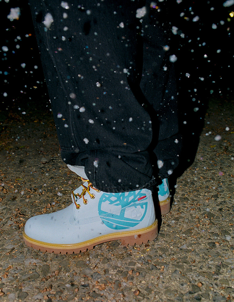 supreme-timberland-big-logo-6-inch-premium-waterproof-boot-20aw-20fw-week12