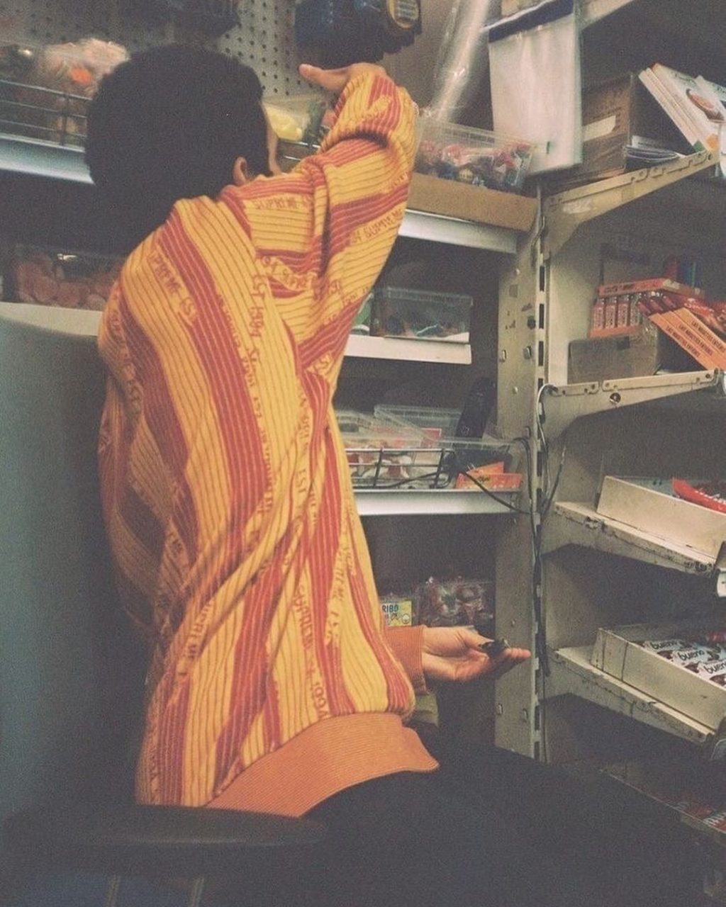 supreme-online-store-20201219-week17-release-items-snap