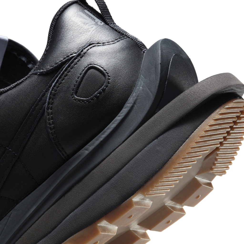 sacai-nike-vapor-waffle-dd1875-100-001-release-2022ss-1sacai-nike-vapor-waffle-dd1875-001-release-2022ss