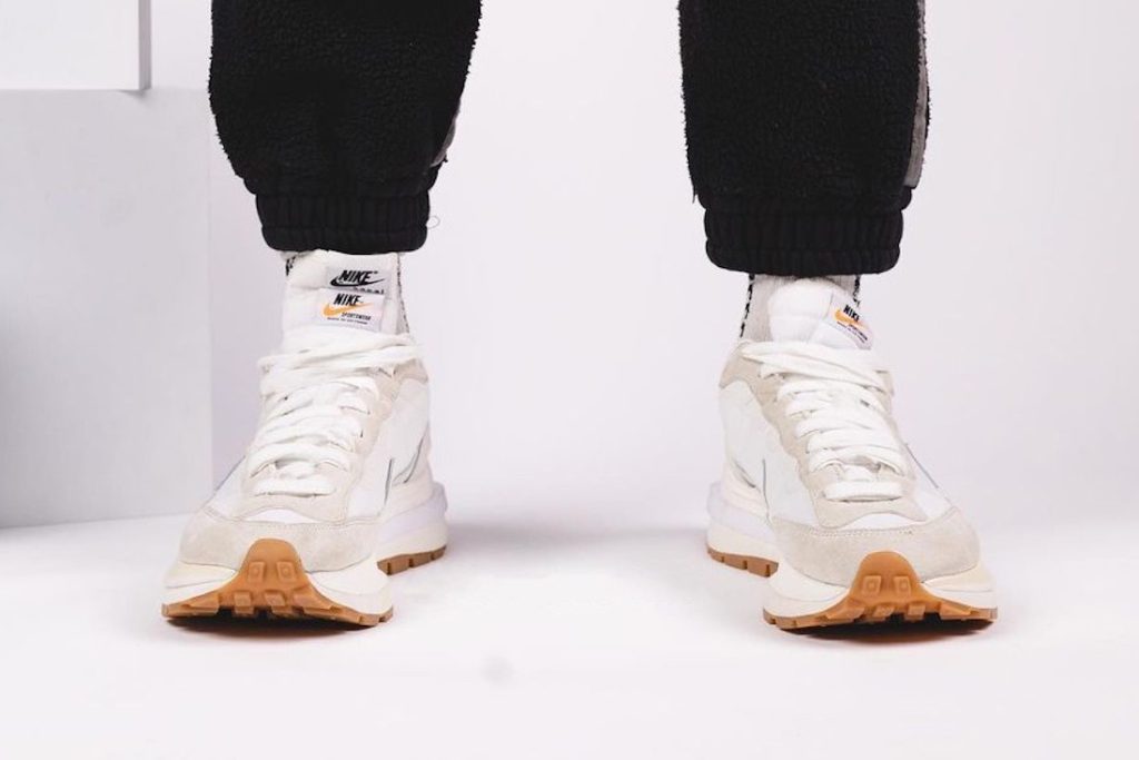 sacai-nike-vapor-waffle-sail-dd1875-100-release-2021-spring-summer