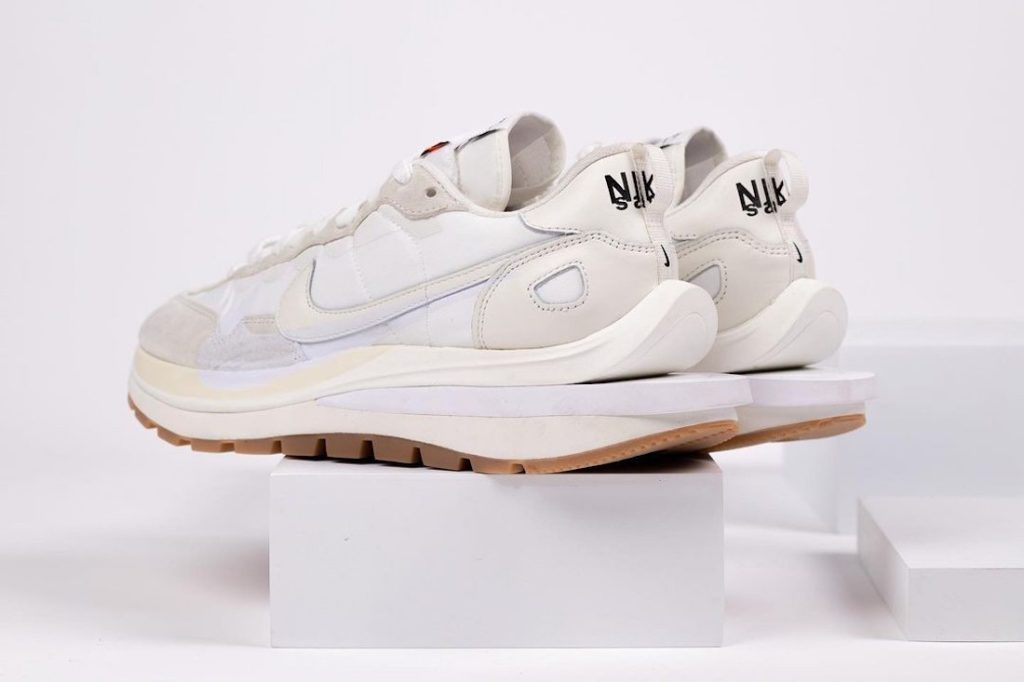 sacai-nike-vapor-waffle-sail-dd1875-100-release-2021-spring-summer