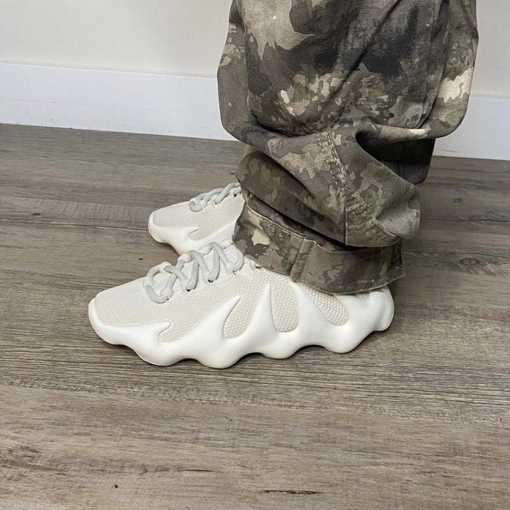 adidas-yeezy-450-cloud-white-h68038-release-20210306