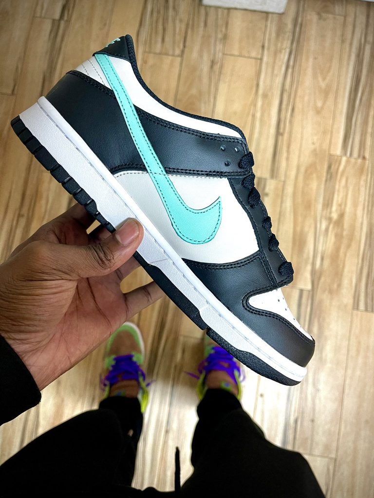 NIKE DUNK LOW GS TIFFANY BLUEã2021å¹´ã«æµ·å¤çºå£²äºå® | God Meets Fashion