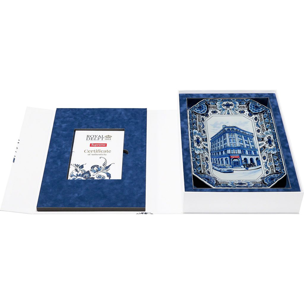 supreme-21ss-spring-summer-supreme-royal-delft-hand-painted-190-bowery-large-plate