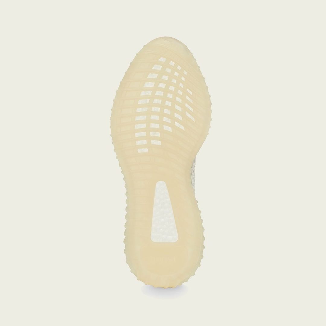 adidas-yeezy-boost-350-v2-light-gy3438-release-20210828