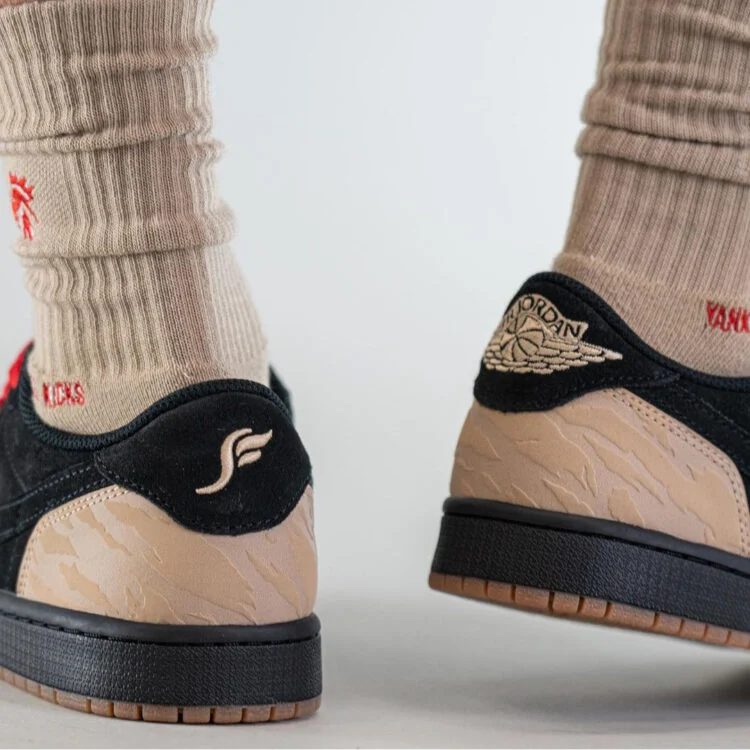 solefly-nike-air-jordan-1-low-dn3400-001-release-20211217