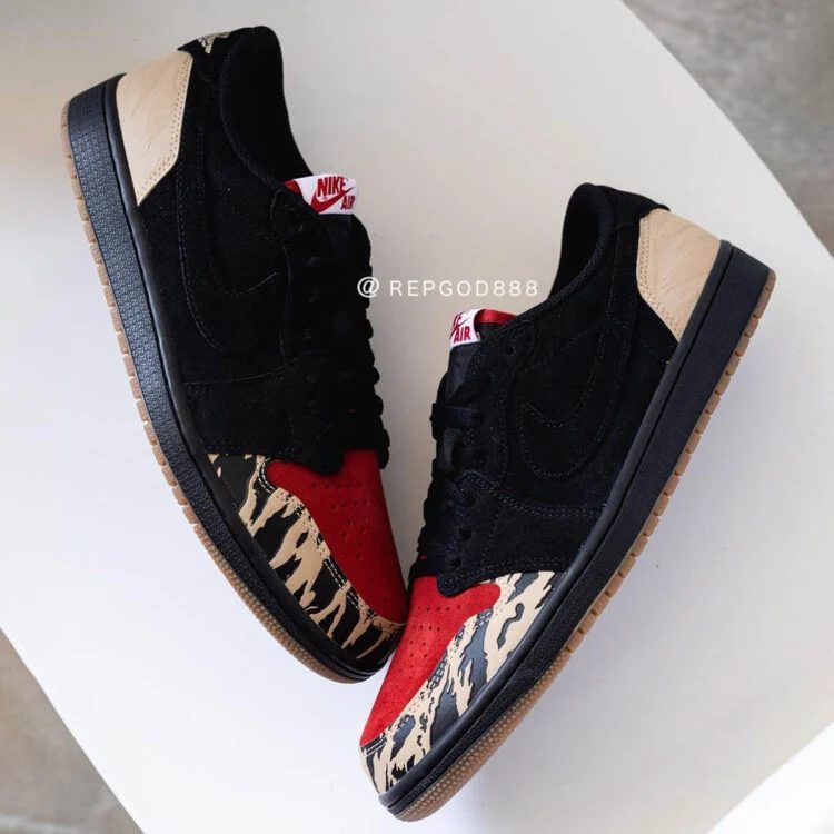 solefly-nike-air-jordan-1-low-dn3400-001-release-20211217