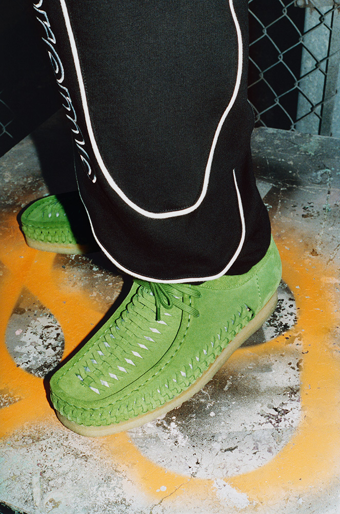 supreme-clarks-originals-woven-wallabee-21aw-21fw-release-20210911-week3