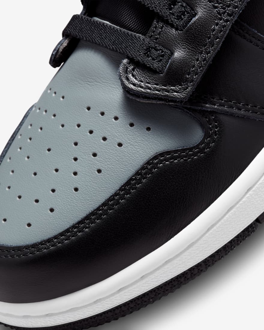 nike-air-jordan-1-flyease-black-gym-red-smoke-grey-white-cq3835-006-release-20211015