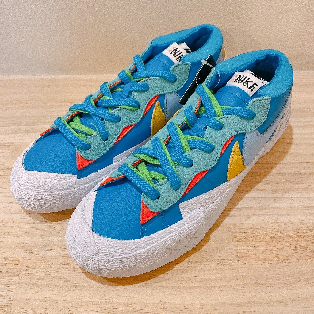 KAWS × sacai × NIKE BLAZER LOW NEPTUNE BLUEの所有者レビュー【購入 ...