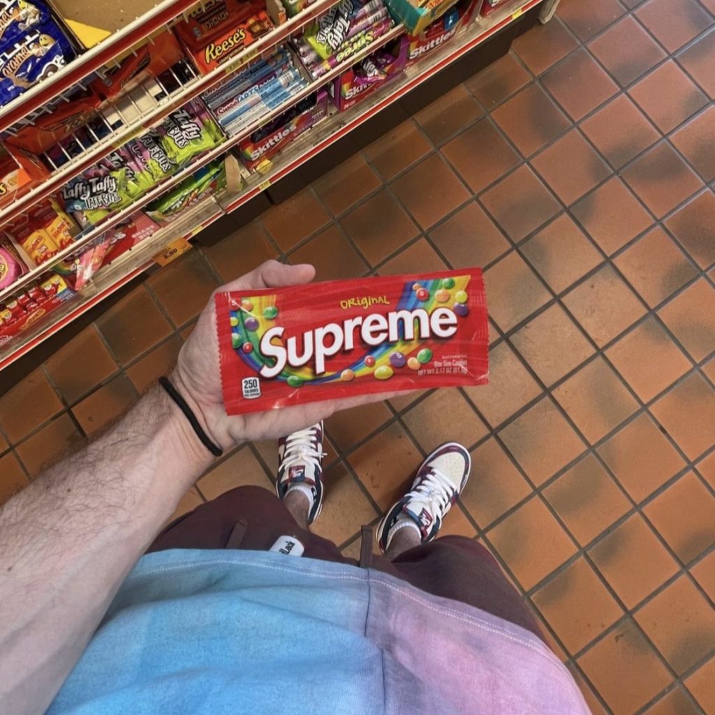 supreme-21aw-21fw-supreme-skittles-1-pack