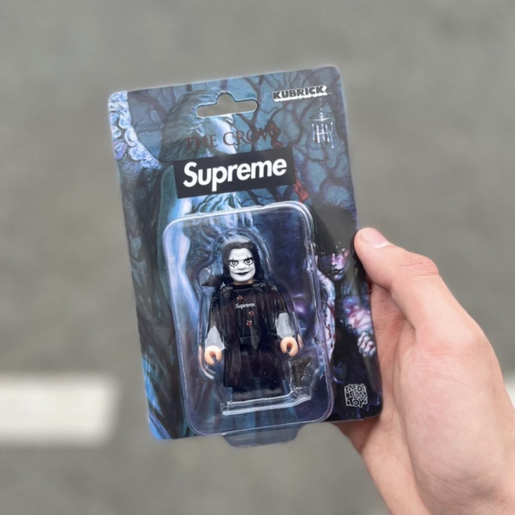 supreme-online-store-20211225-week18-release-items-look