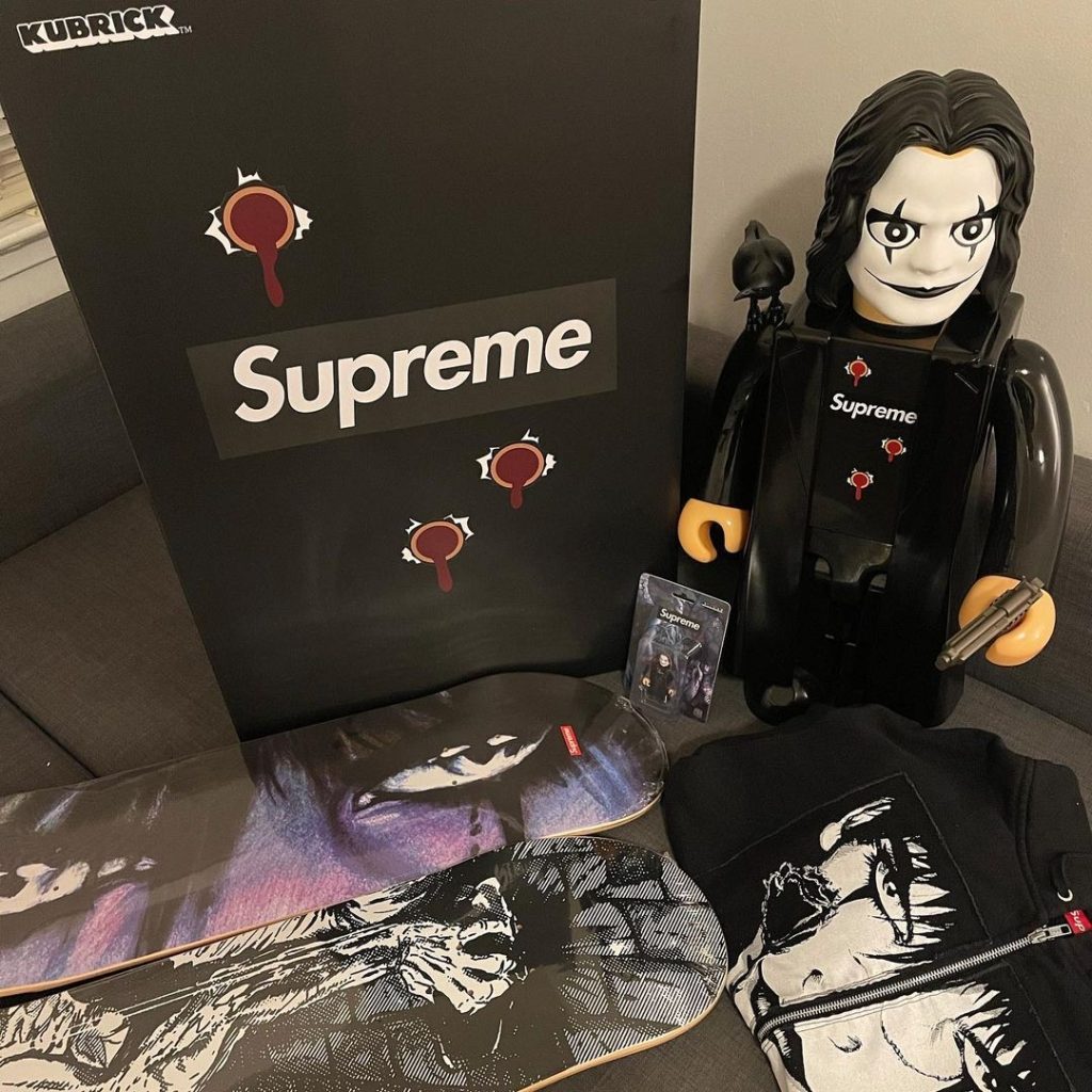 supreme-online-store-20211225-week18-release-items-look