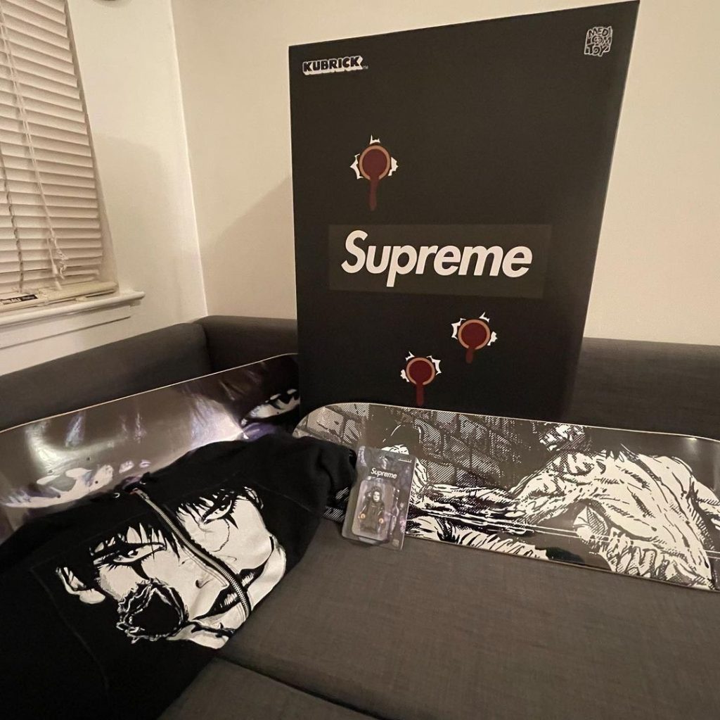 supreme-online-store-20211225-week18-release-items-look
