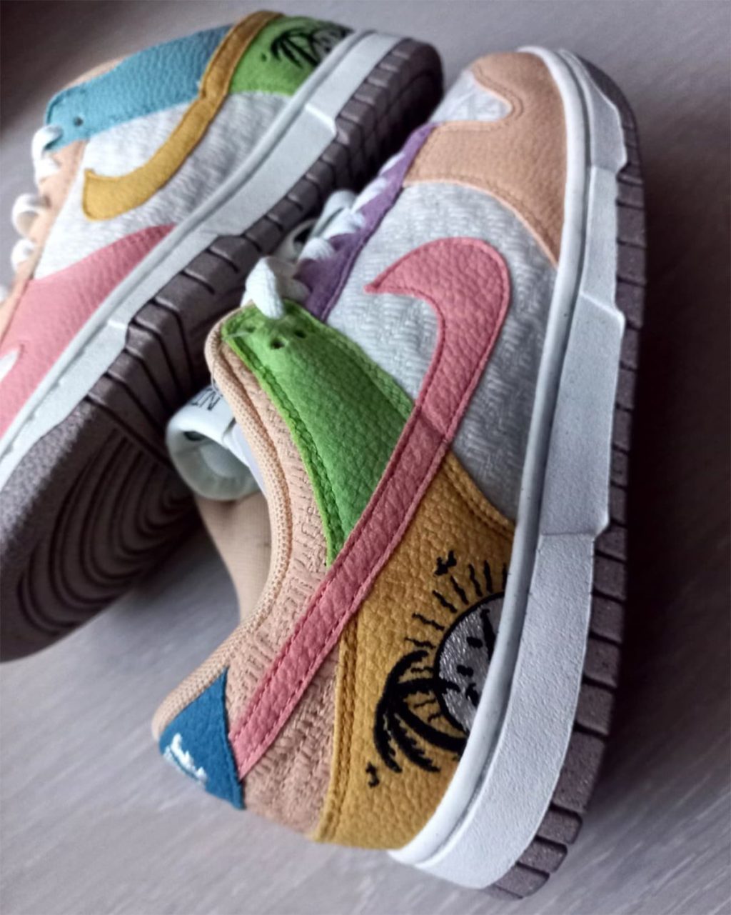 nike-wmns-dunk-low-tropical-vibes-release-2022