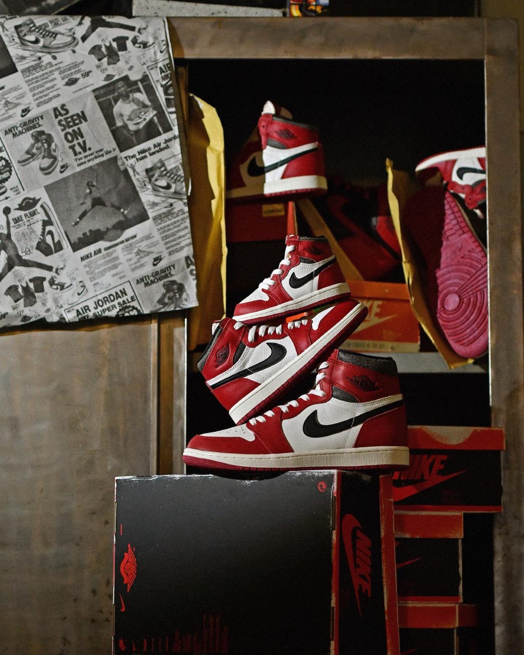 nike-air-jordan-1-reimagined-lost-and-found-chicago-dz5485-612-release-20221119