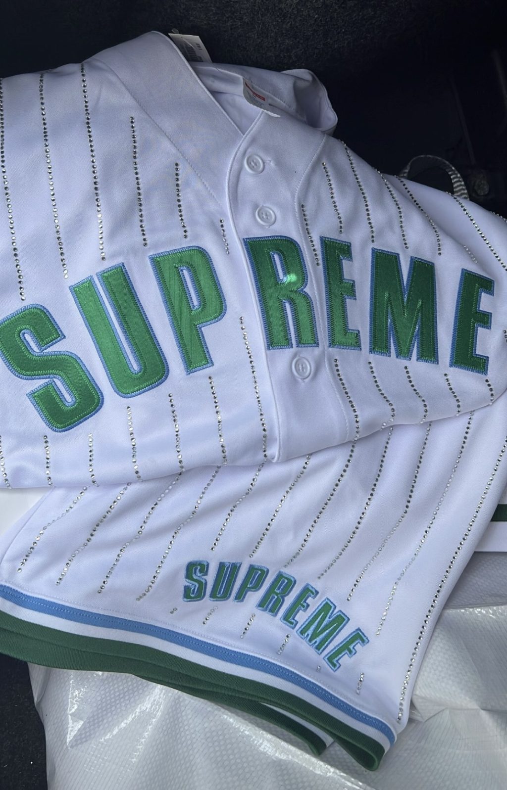 supreme-online-store-20220611-week16-release-items-look
