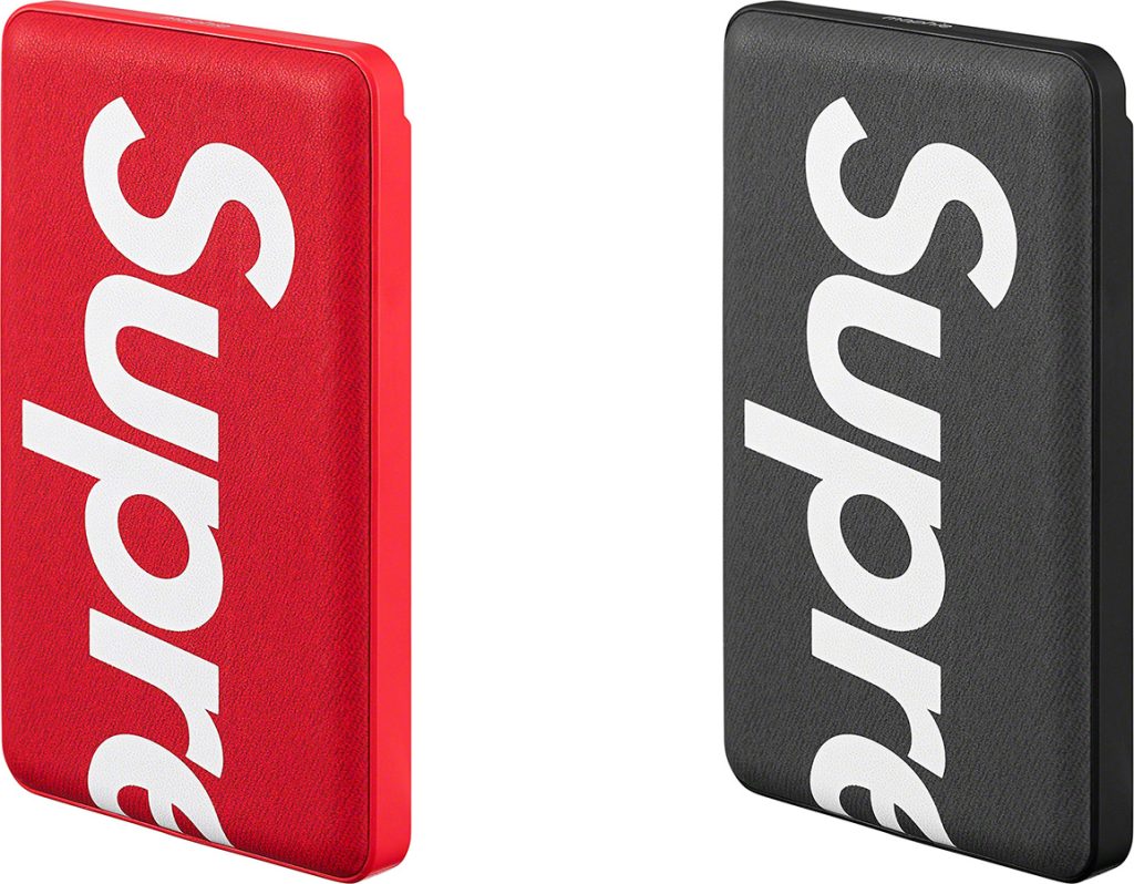 supreme-22aw-22fw-supreme-mophie-snap-juice-pack-mini
