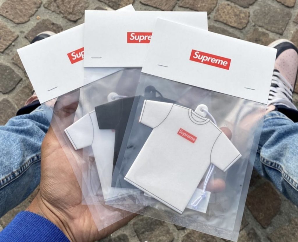 supreme-online-store-20221022-week8-22aw-22fw-release-items-look