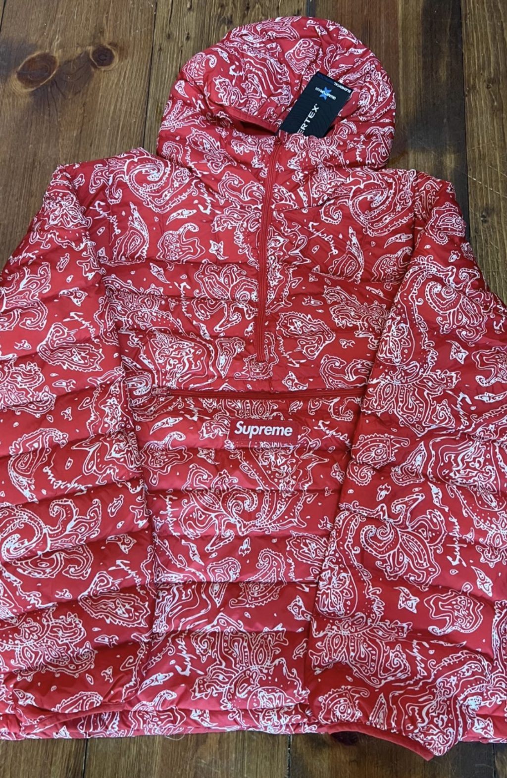 supreme-online-store-20221008-week6-22aw-22fw-release-items-look