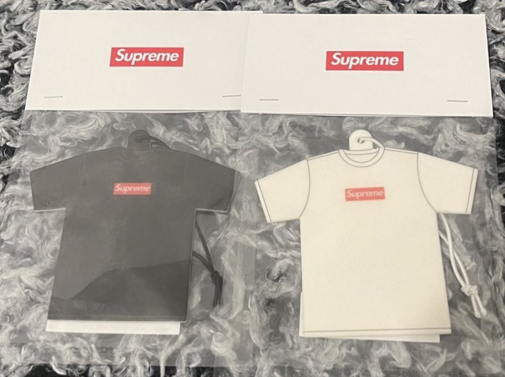 supreme-online-store-20221022-week8-22aw-22fw-release-items-look