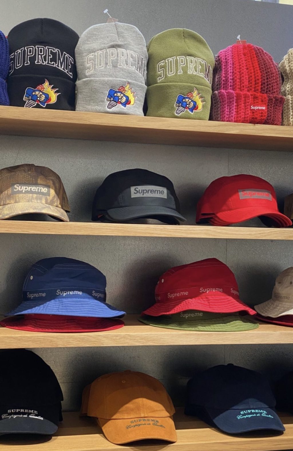 supreme-online-store-20221022-week8-22aw-22fw-release-items-look