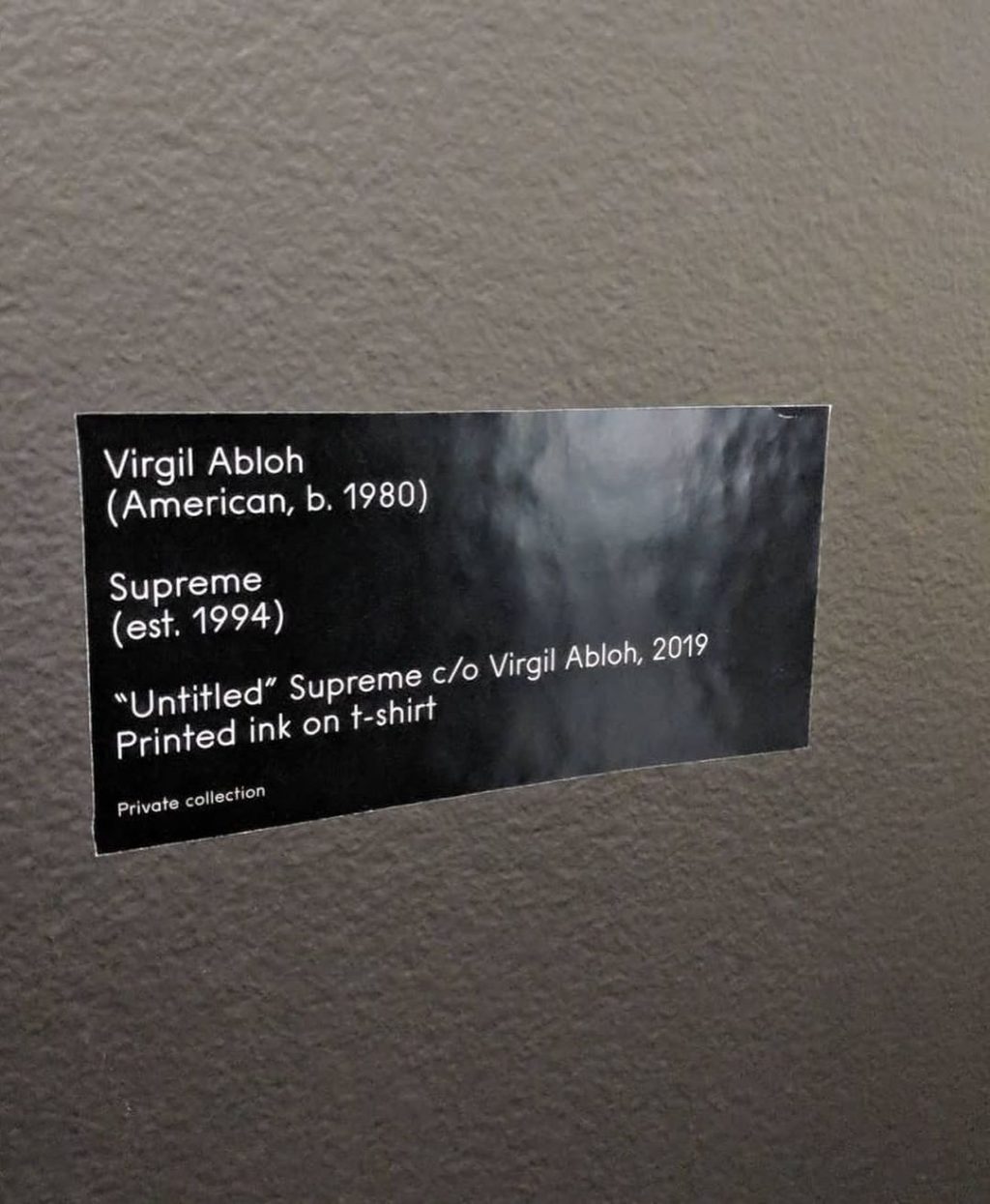 supreme-chicago-store-open-22aw-22fw-2023-box-logo-tee