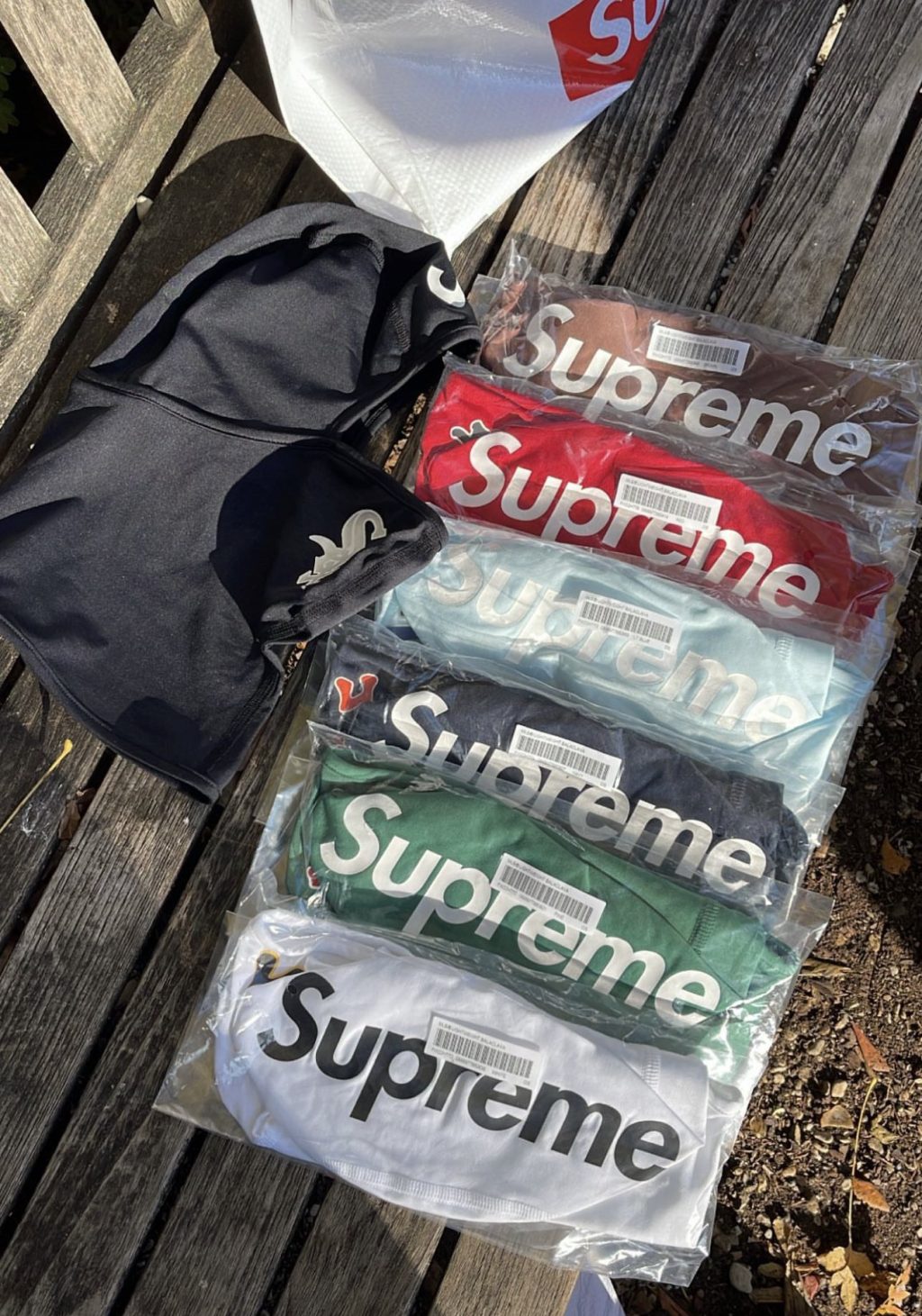 supreme-online-store-20221112-week11-22aw-22fw-release-items-look