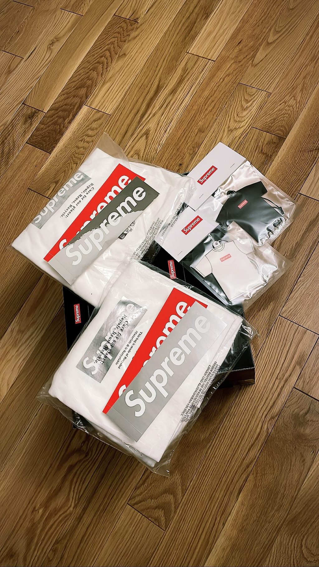 supreme-online-store-20221112-week11-22aw-22fw-release-items-look