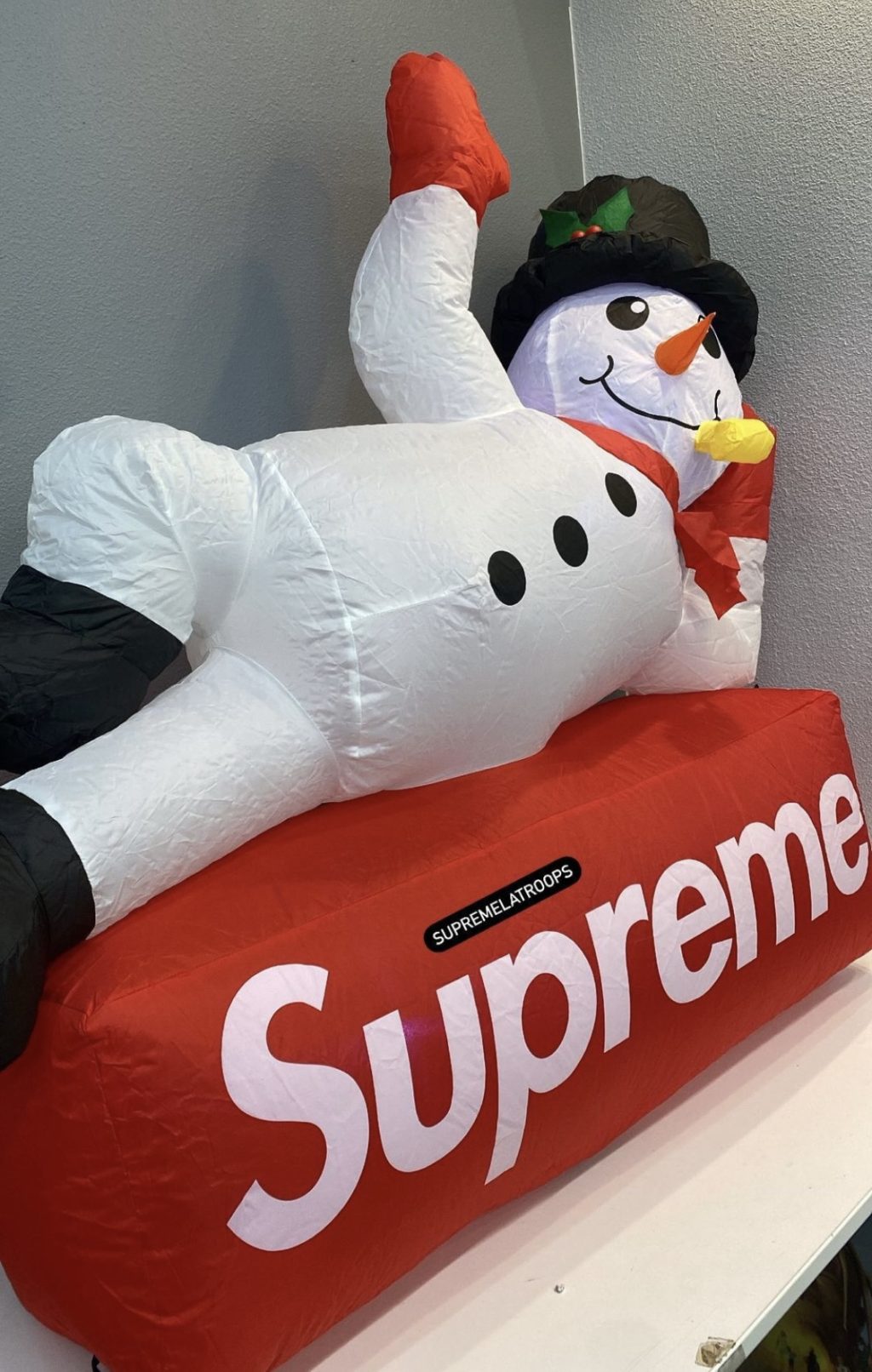 supreme-online-store-20221203-week14-22aw-22fw-release-items-look