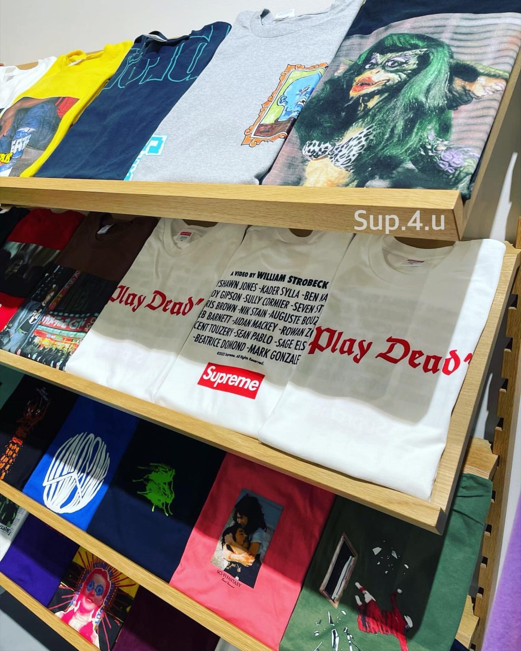 supreme-online-store-20221203-week14-22aw-22fw-release-items-look