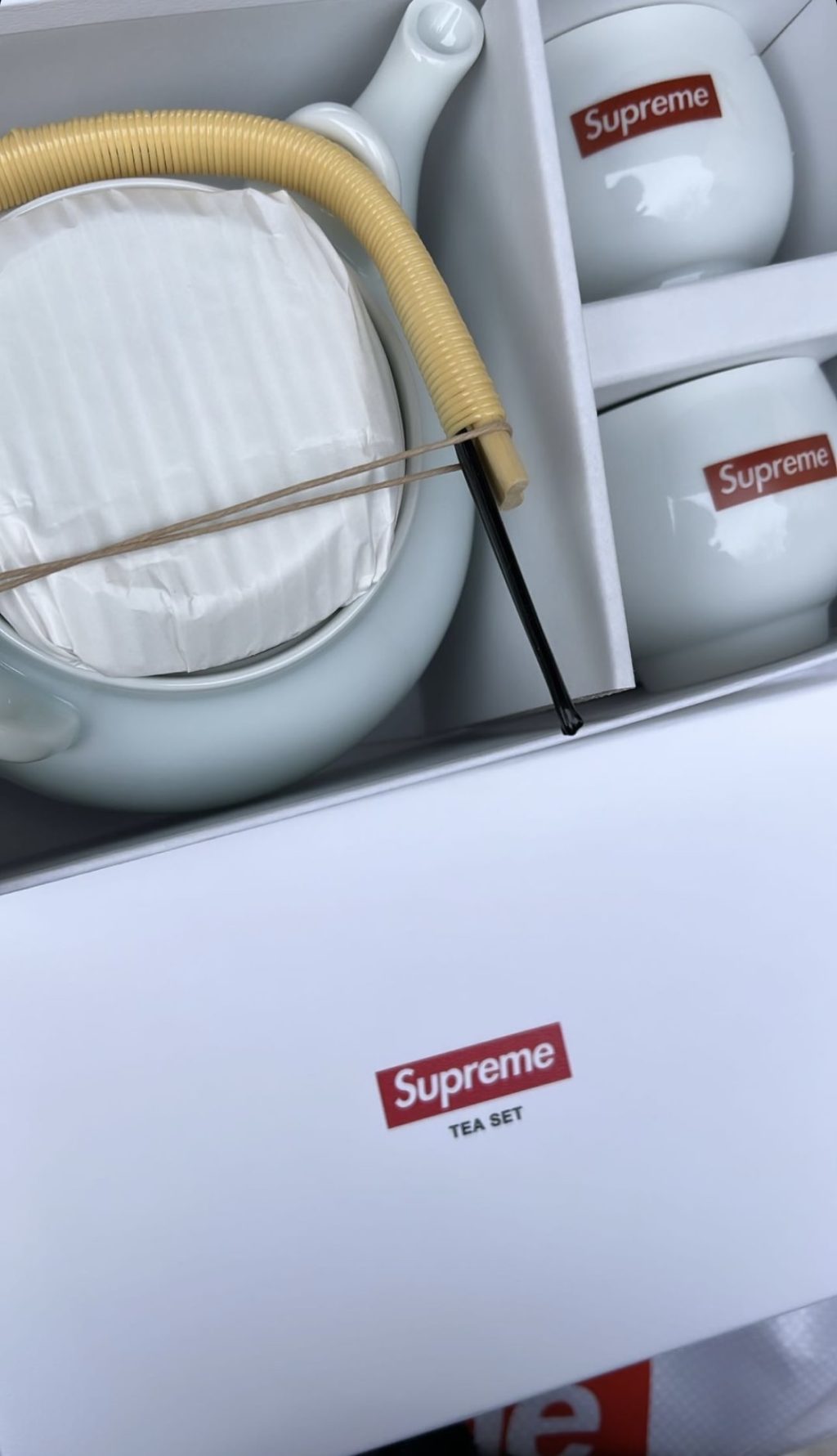 supreme-online-store-20221224-week17-22aw-22fw-release-items-look