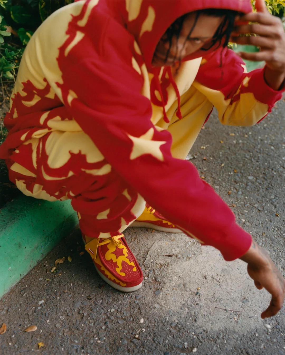 supreme-23ss-spring-summer-launch-schedule-leak-items-clarks