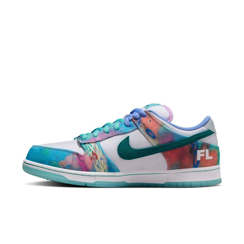 FUTURA × NIKE SB DUNK LOW BLEACHED AQUAが5/18、5/22に国内発売予定 